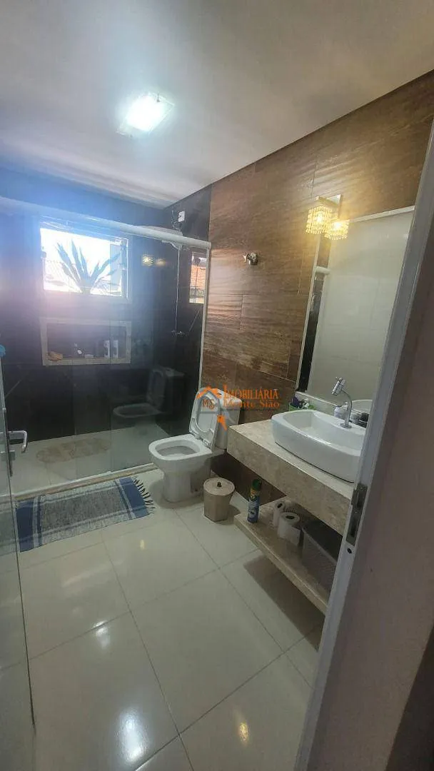 Imagem Sobrado com 4 dormitórios à venda, 200 m² por R$ 875.000,00 - Parque Flamengo - Guarulhos/SP