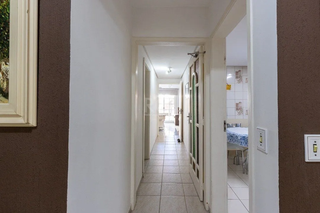 Imagem Casa Condominio para Venda - 300m², 4 dormitórios, sendo 2 suites, 2 vagas - Ipanema