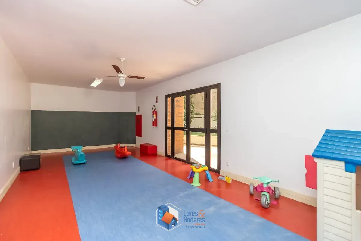 Imagem APTO COM 213m² | 3 SUÍTES | SALA 3 AMBIENTES | 20º ANDAR | VISTA PERMANENTE | 4 VGS | EXCELENTE LOCALIZAÇÃO- VILA SUZANA - SP