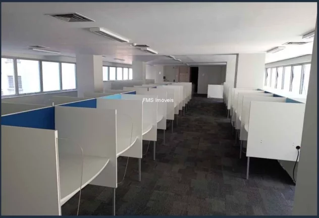 Imagem Conjunto comercial com 380m² na República.
