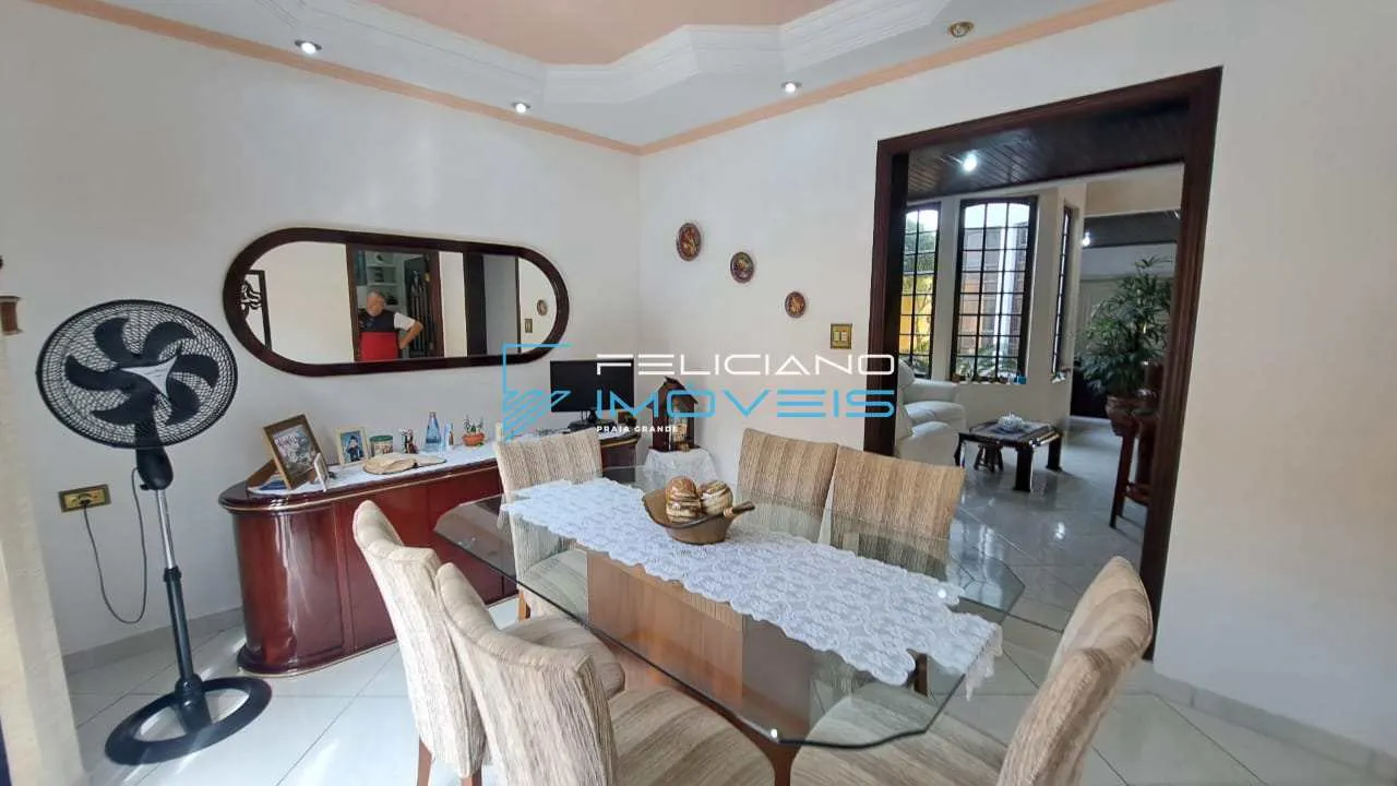 Imagem Casa com 4 quartos, Canto do Forte, Praia Grande - R$ 2.25 mi, Cod: 2889