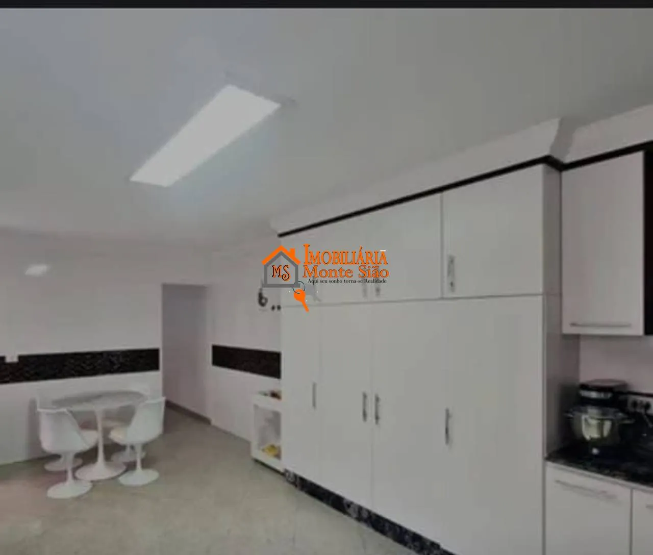 Imagem Sobrado com 4 dormitórios à venda, 250 m² por R$ 1.200.000,00 - Jardim Santa Mena - Guarulhos/SP