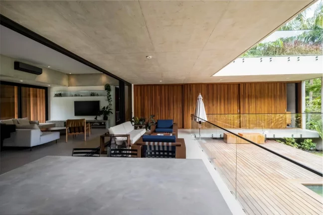 Imagem Casa à Venda, 444m2, 4 Dormitórios(4 S), 4 Vagas - Cachoeira do Bom Jesus, Florianópolis/SC