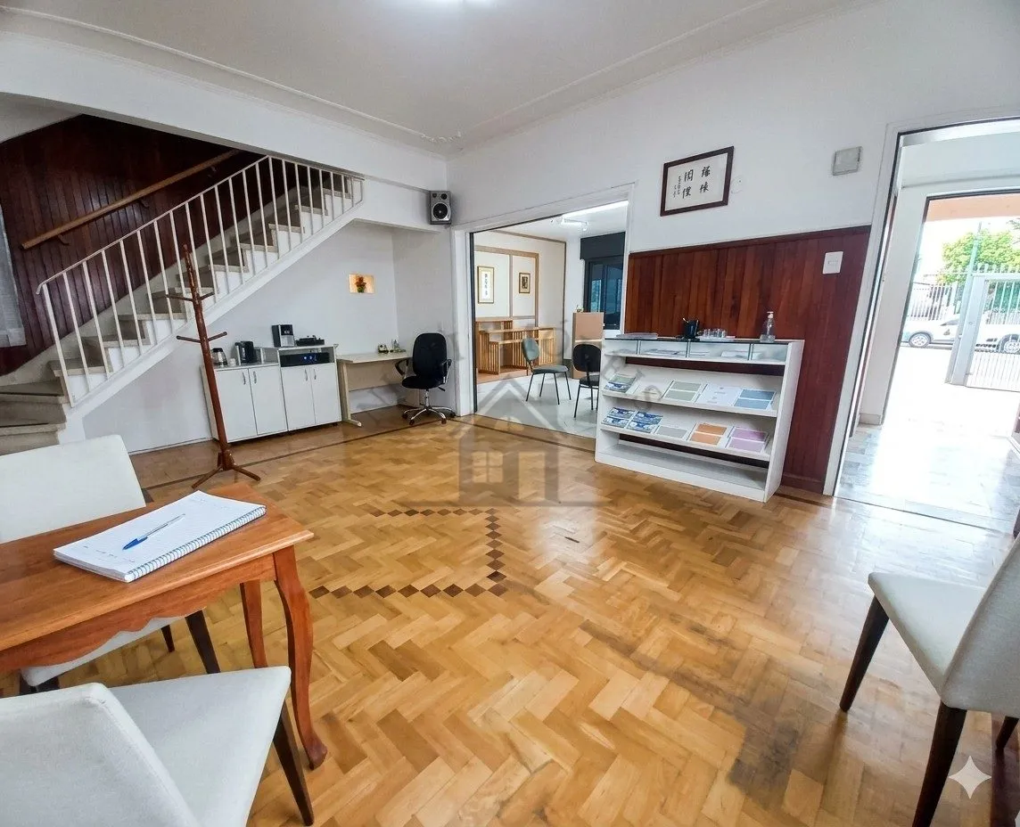 Imagem Casa 6 quartos para Venda no bairro Jardim São Pedro em Porto Alegre