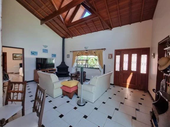 Imagem Mansão térrea de alto padrão à venda, 3 lotes de terrenos, com edículas