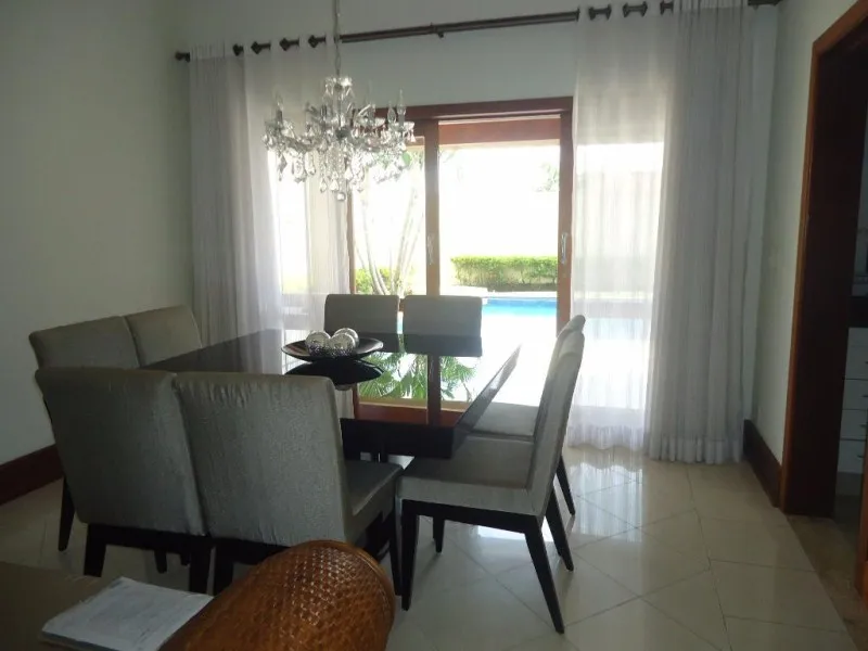 Imagem Casa de alto padrão em condomínio de luxo em Valinhos-SP - 4 quartos, 1 suíte, 3 salas, 6 banheiros, 4 vagas, 320m².
