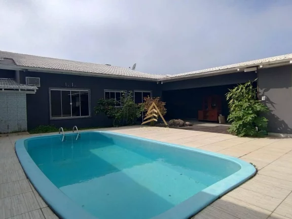 Imagem Casa com 3 dormitórios à venda, 150 m² por R$ 4.845.000,00 - Praia dos Amores - Balneário Camboriú/SC