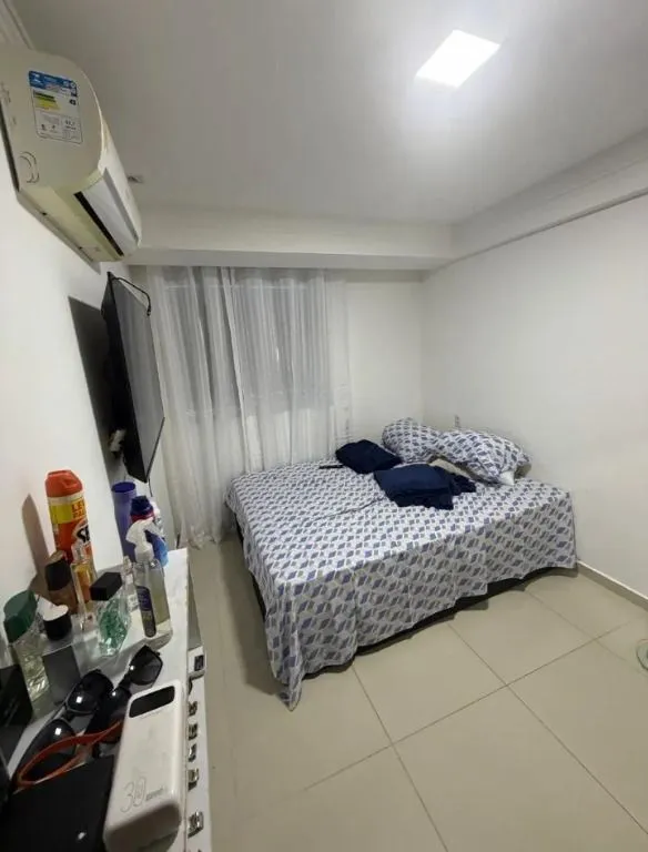 Imagem Apartamento com 2 quartos e suíte a 90m da praia de Intermares. Rooftop com piscina e excelente opção para investir.