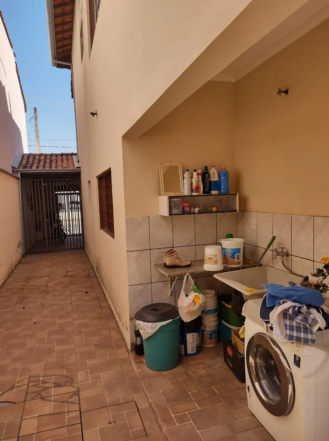 Imagem Casa à venda 2 Quartos, 2 Vagas, 210M², Cidade Industrial, Lorena - SP