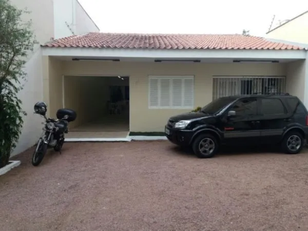 Imagem Casa para Venda - 435.6m², 2 dormitórios, 3 vagas - Cristo Redentor