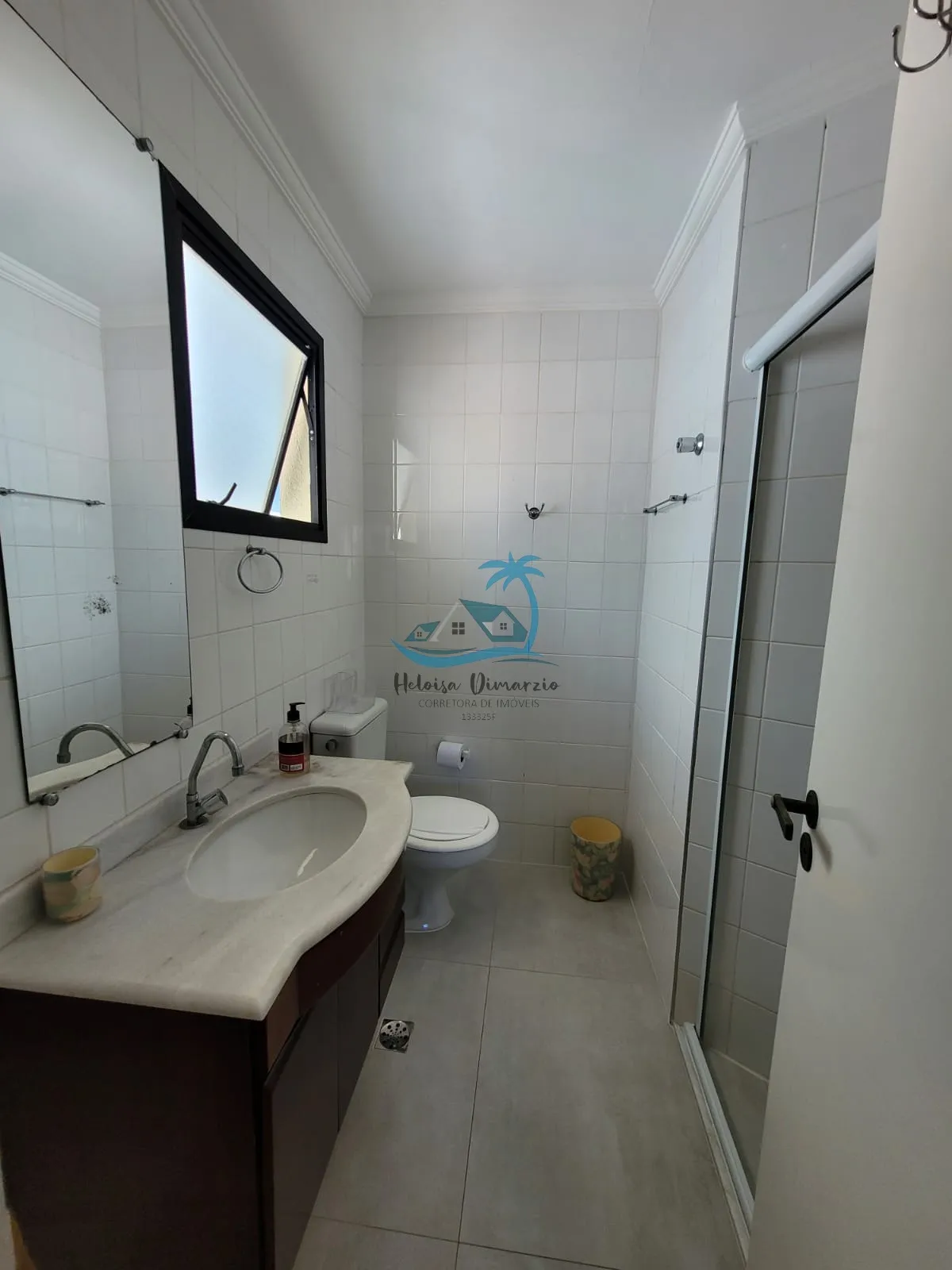 Imagem Excelente apartamento com 2 dormitórios à venda a 350m da orla do Itagua em Ubatuba.