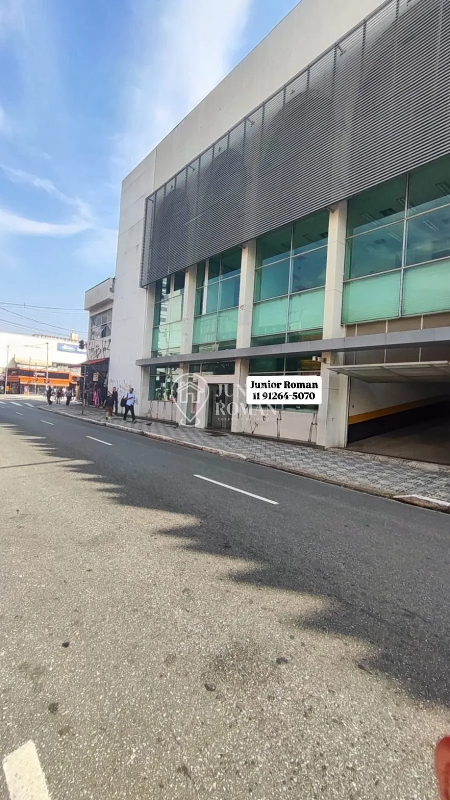 Imagem PRÉDIO COMERCIAL 2.579M² COM 35 VAGAS - EX AGÊNCIA BANCÁRIA EM SBC