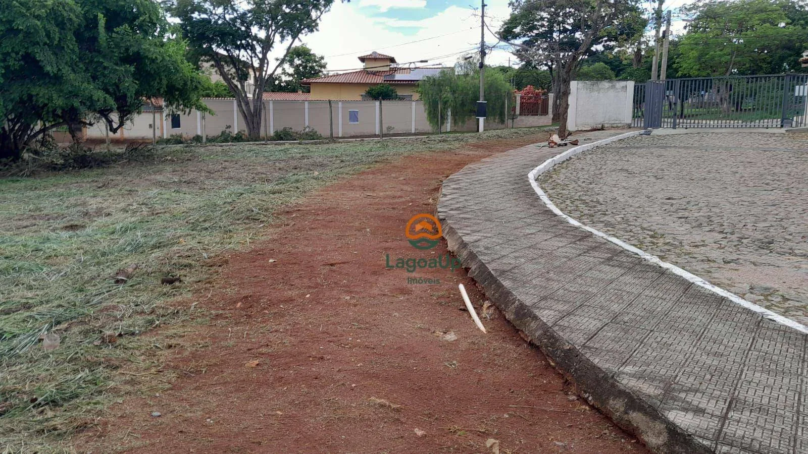 Imagem Terreno à venda, 1500 m² por R$ 650.000,00 - Condomínio Roseiral - Lagoa Santa/MG