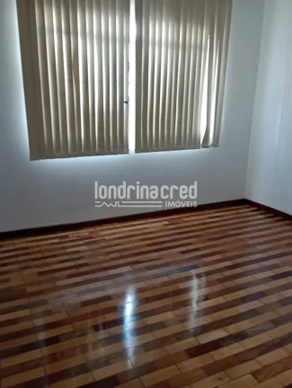 Imagem Oportunidade no Centro de Londrina! Amplo apartamento com 3 dormitórios, 120m² de área útil, sala espaçosa, cozinha, 1 vaga e condomínio acessível
