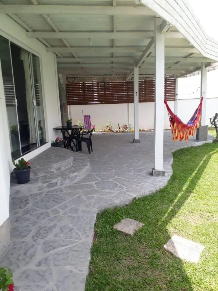 Foto do imóvel: Casa à Venda na Cachoeira do Bom Jesus - Conforto, Segurança em Avenida Dos Jerivás