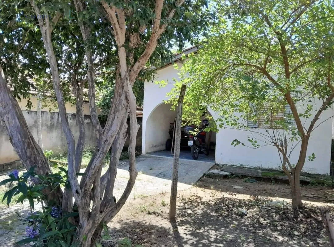 Foto do imóvel Oportunidade de Investimento - Casa com Edícula em Terreno de 300 m²