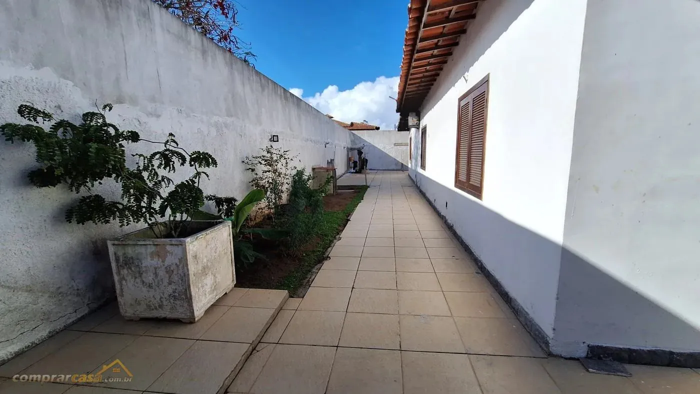 Imagem Casa em Canal Navegável na Ogiva, Cabo Frio/RJ
