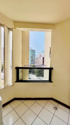 Imagem 2 quartos mais quarto de serviço com banheiro extra, vista p/mar