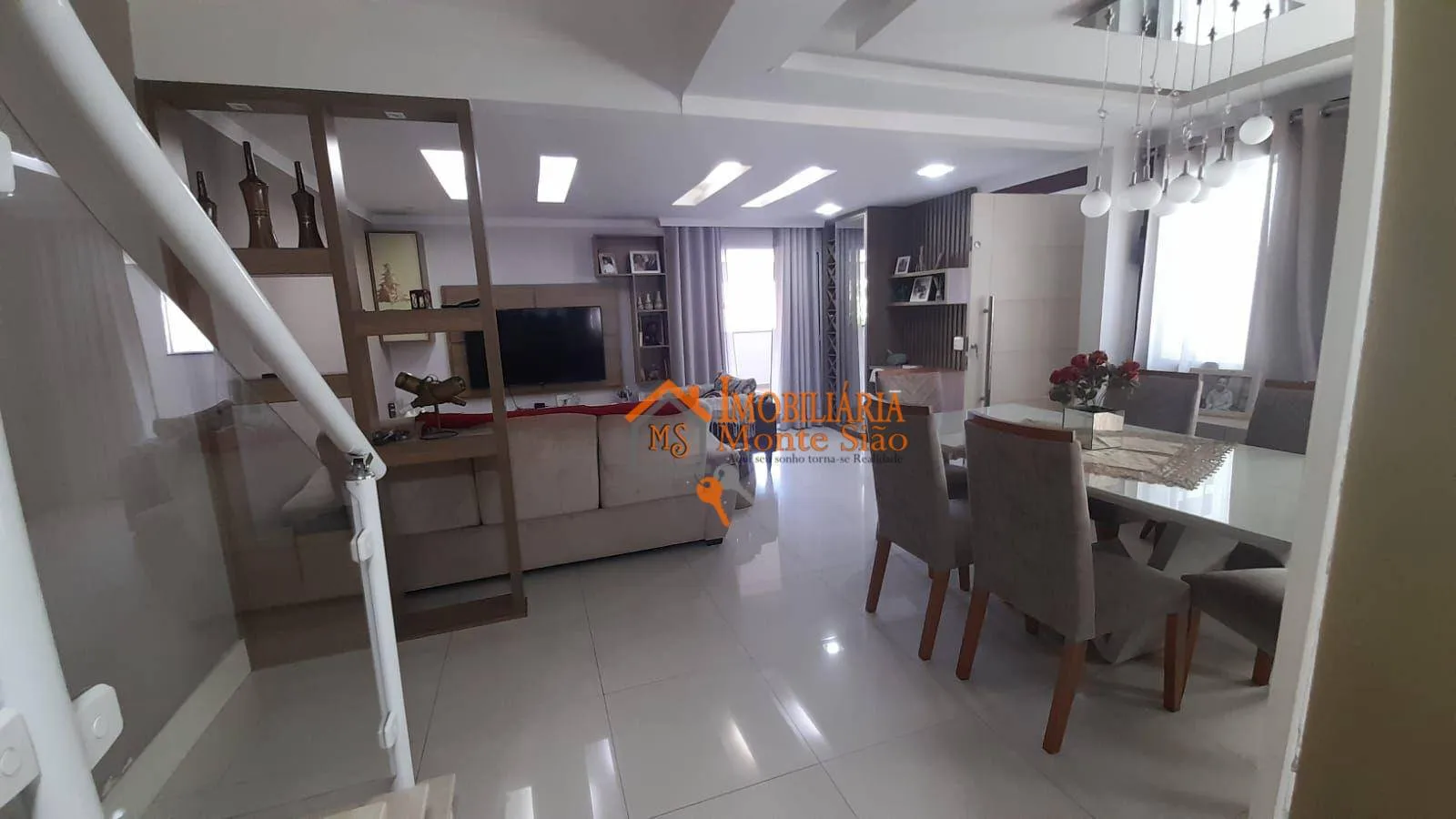 Imagem Sobrado com 3 dormitórios à venda, 380 m² por R$ 1.100.000,00 - Jardim Santa Clara - Guarulhos/SP