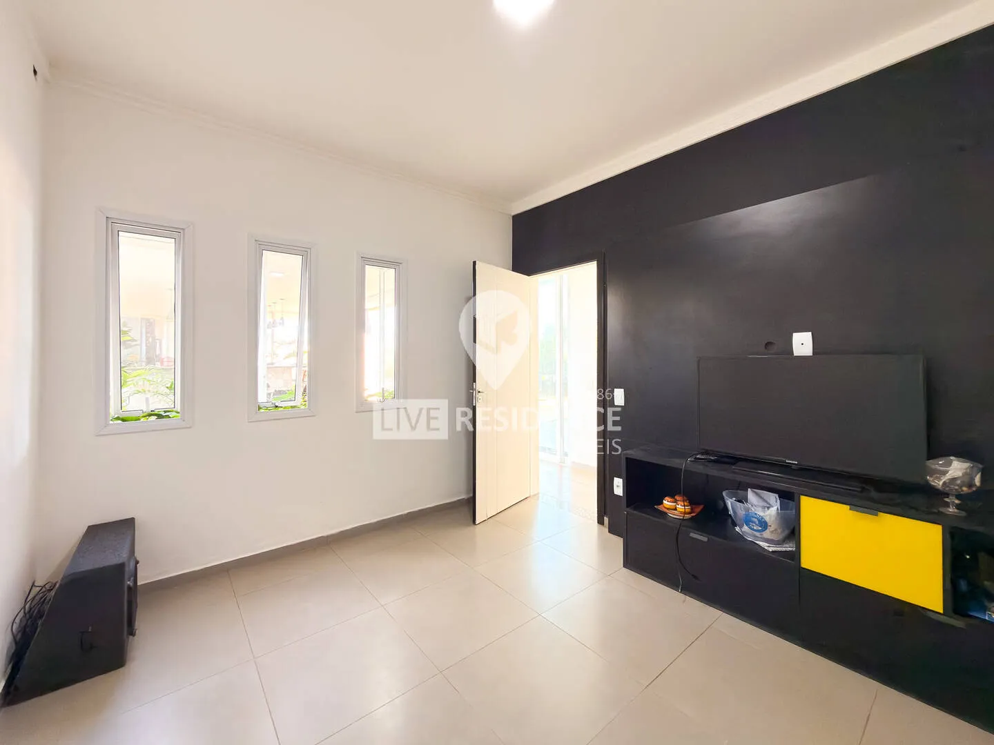 Imagem Casa de Luxo no Condomínio Sete Lagos em Itatiba com 4 Quartos e Lazer