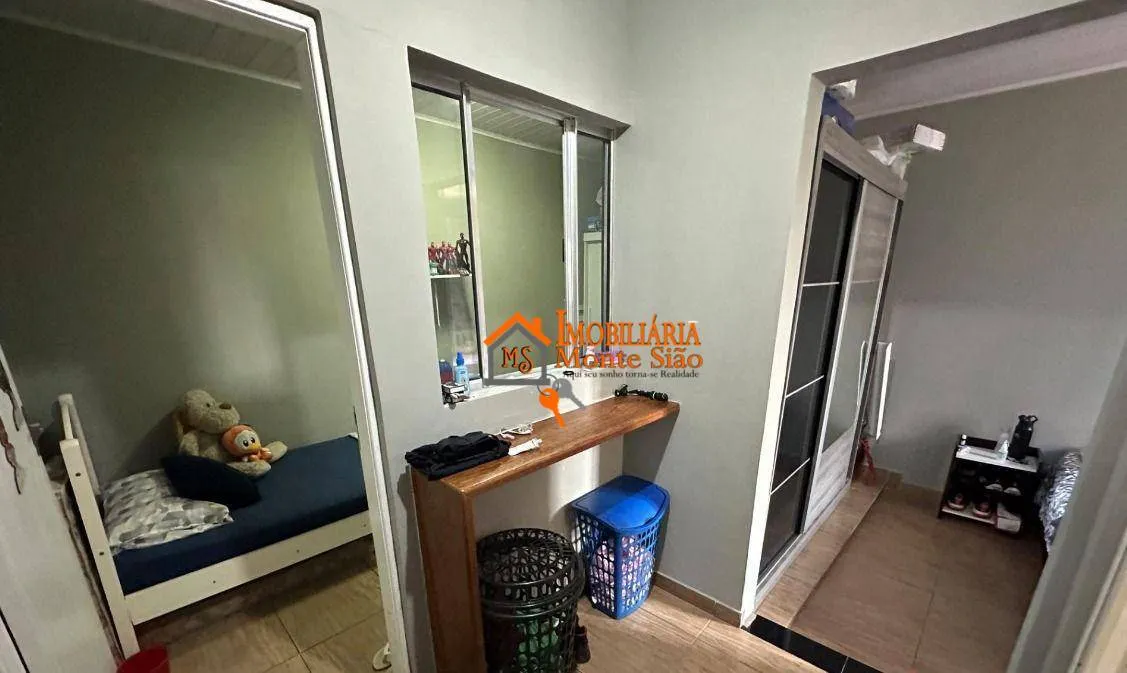 Imagem Sobrado com 5 dormitórios à venda, 155 m² por R$ 636.000,00 - Jardim Vila Galvão - Guarulhos/SP