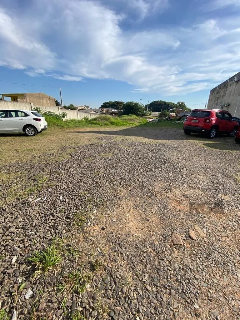 Imagem Vende em Cachoeirinha, terreno com 1.213metros quadrados, sendo 26,69 de frente e 45,46 de frente a fundos. , excelente para indústria.
