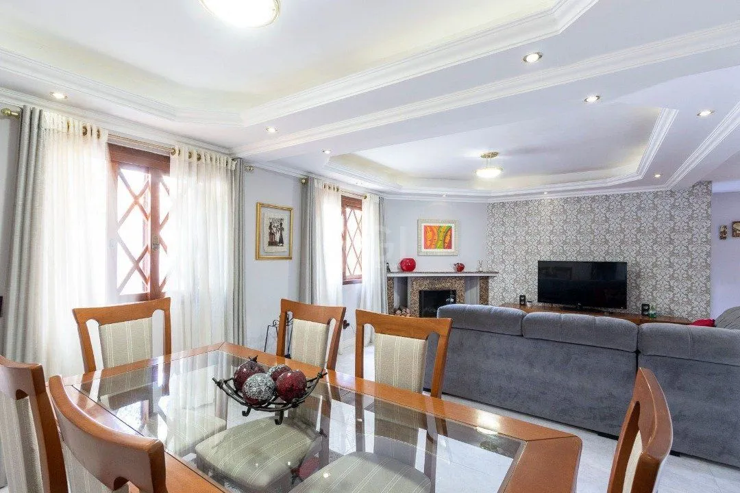 Imagem Casa para Venda - 451.63m², 5 dormitórios, sendo 1 suites, 4 vagas - Cristal