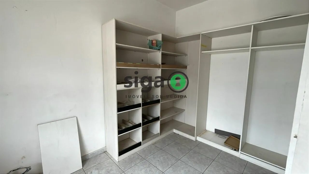 Imagem Casa Comercial em Ponto Estratégico de Indianópolis com 4 Vagas
