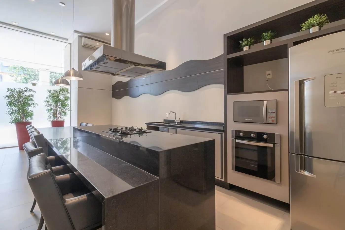 Imagem Apartamento para Venda em São Paulo, Pinheiros, 3 dormitórios, 1 suíte, 2 banheiros, 2 vagas