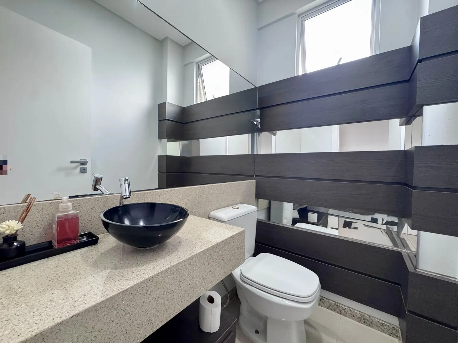 Imagem Apartamento à venda com 126m2 por R$ 2.200.000,00