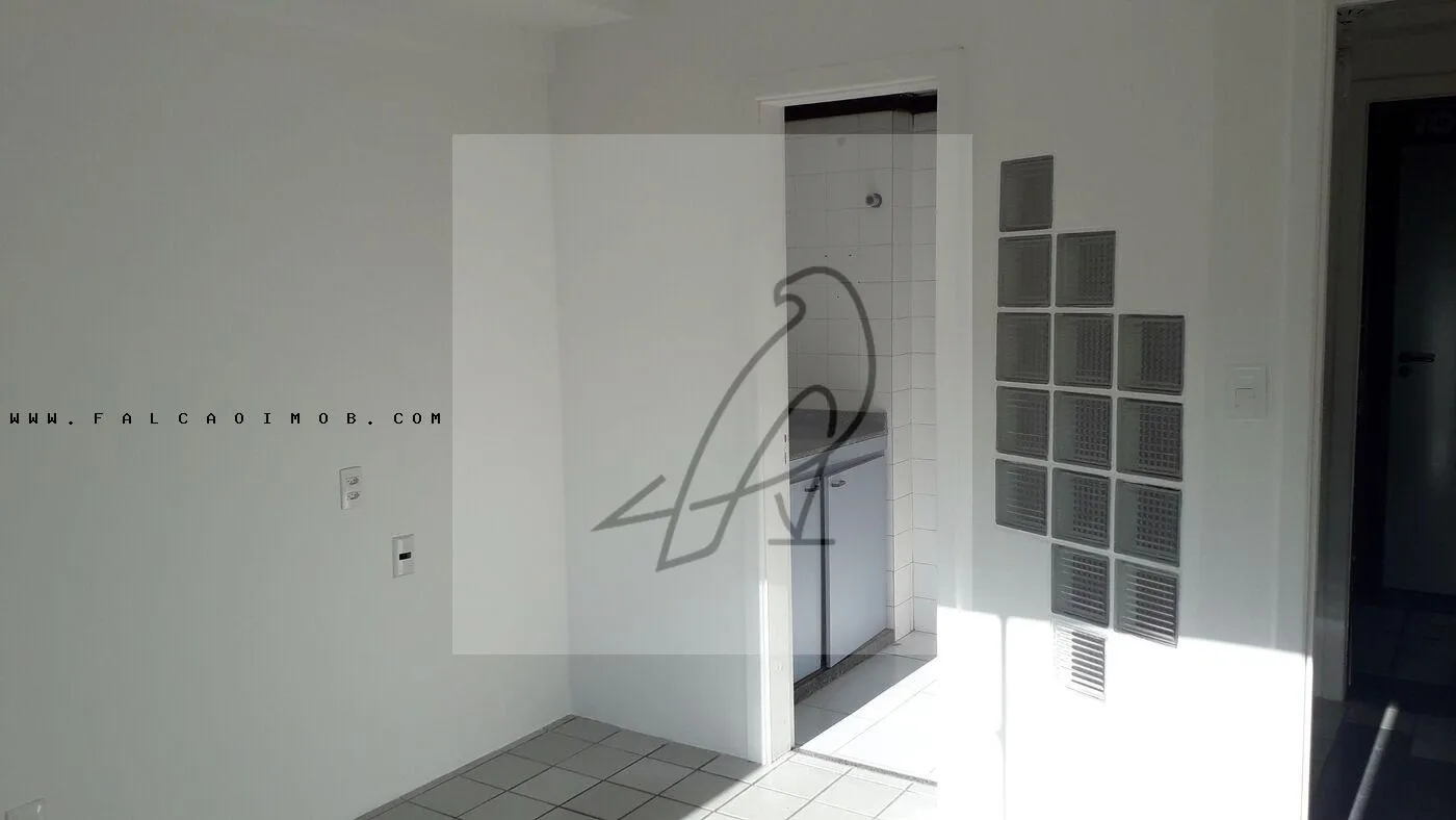 Imagem Vendo Sala Comercial na Pituba, Salvador-BA