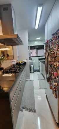 Imagem Apartamento à venda no Morumbi, com 2 quartos sendo 1 suíte, 2 vagas.