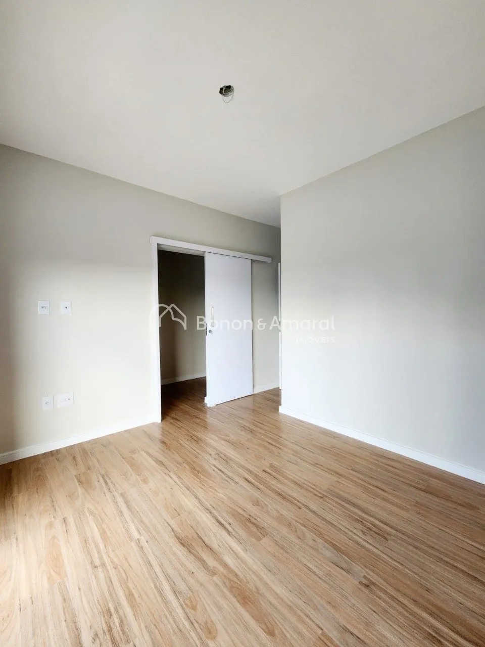 Imagem Sobrado para venda no Residencial Saint Moritiz na cidade de Paulínia/SP