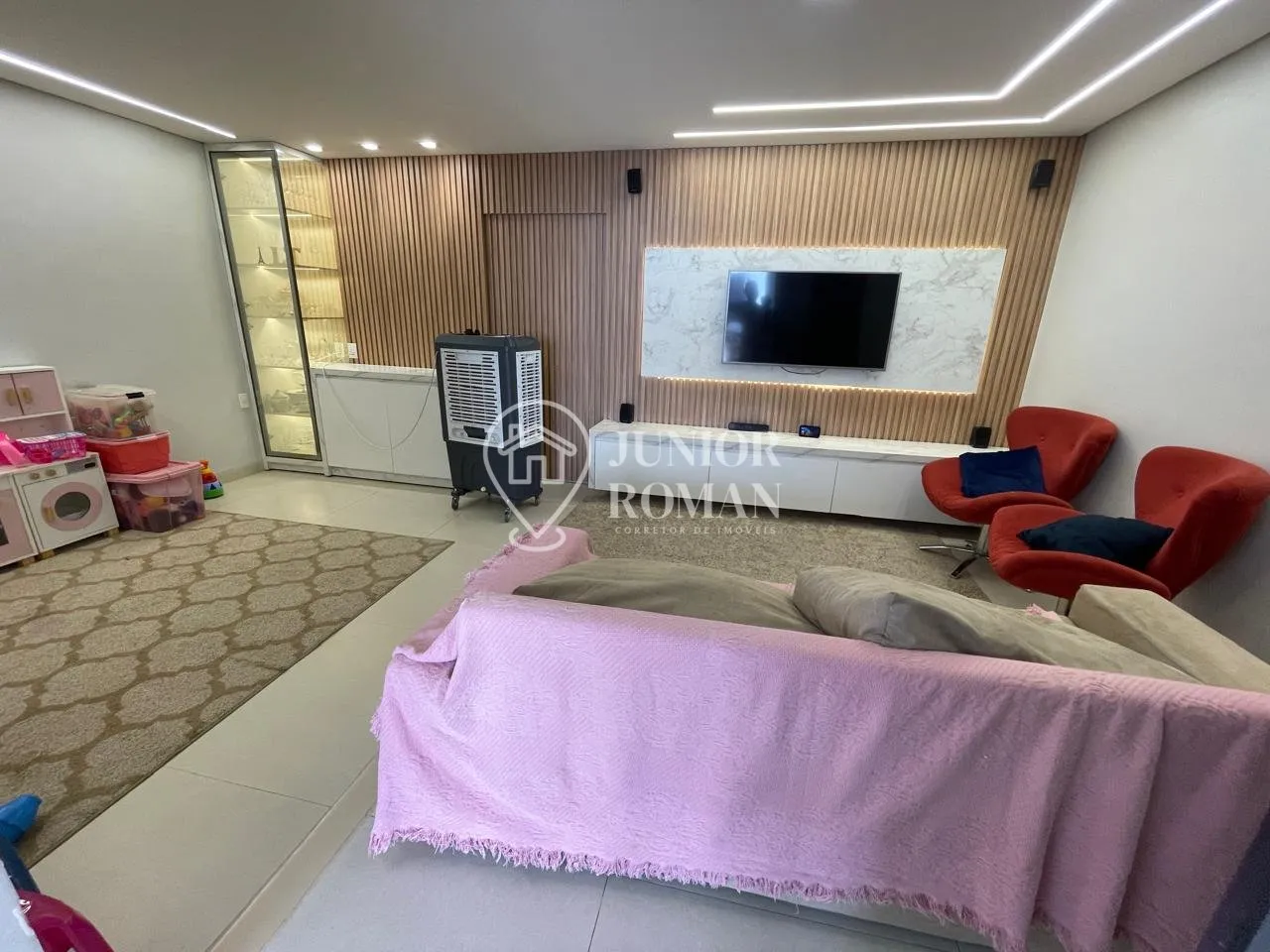 Imagem BELÍSSIMA CASA MOBILIADA 4 DORM E PISCINA l SERRA DO MIMO - BARREIRAS/BA
