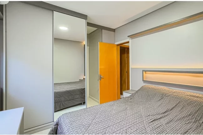 Imagem Casa em Condomínio para venda no bairro Vila Ipiranga em Porto Alegre