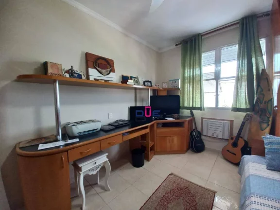 Imagem Apartamento 3 dormitórios com suíte e dependência, frente ao mar na Ponta da Praia