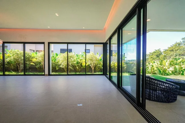 Imagem Casa 3 Suítes à venda, 332 m² por R$ 3.590.000 - Granja Viana - Cotia/SP