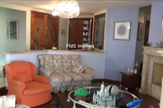 Imagem Luxuoso apartamento à venda em São Paulo-SP, no Pacaembu, com 4 quartos, 4 suítes, 6 salas, 6 banheiros, 4 vagas e 390m².