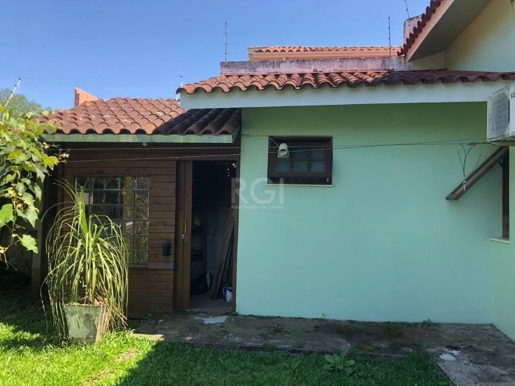 Imagem Casa para Venda - 180.19m², 3 dormitórios, sendo 1 suites, 2 vagas - Camobi