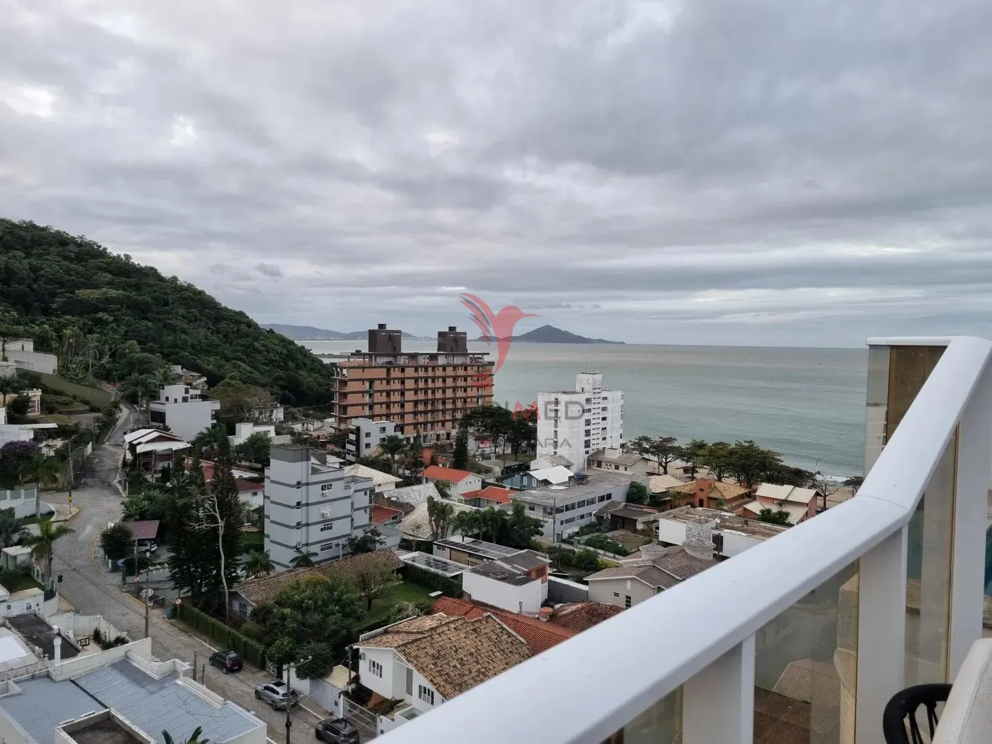 Imagem Exclusividade e Alto Padrão: Cobertura Duplex Atmos Beach em Cabeçudas