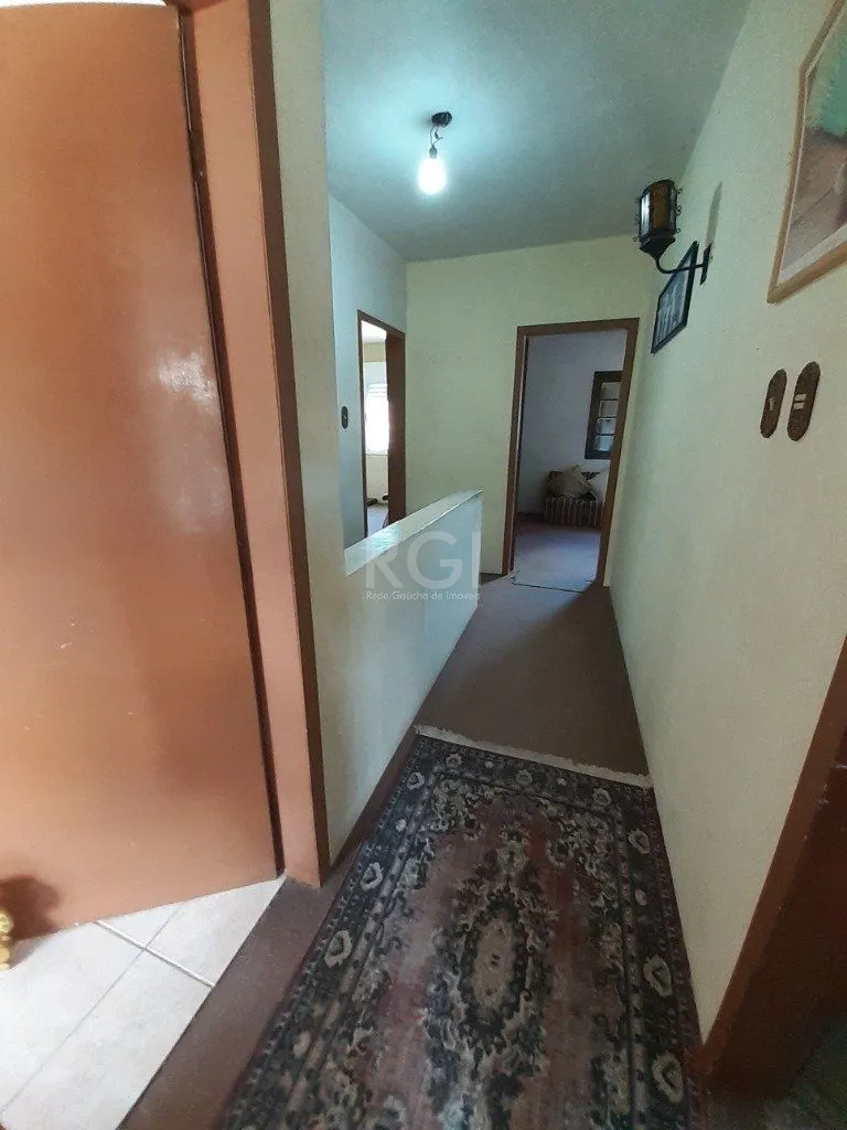 Imagem Casa para Venda - 185m², 4 dormitórios, sendo 1 suites, 2 vagas - Jardim Sabará