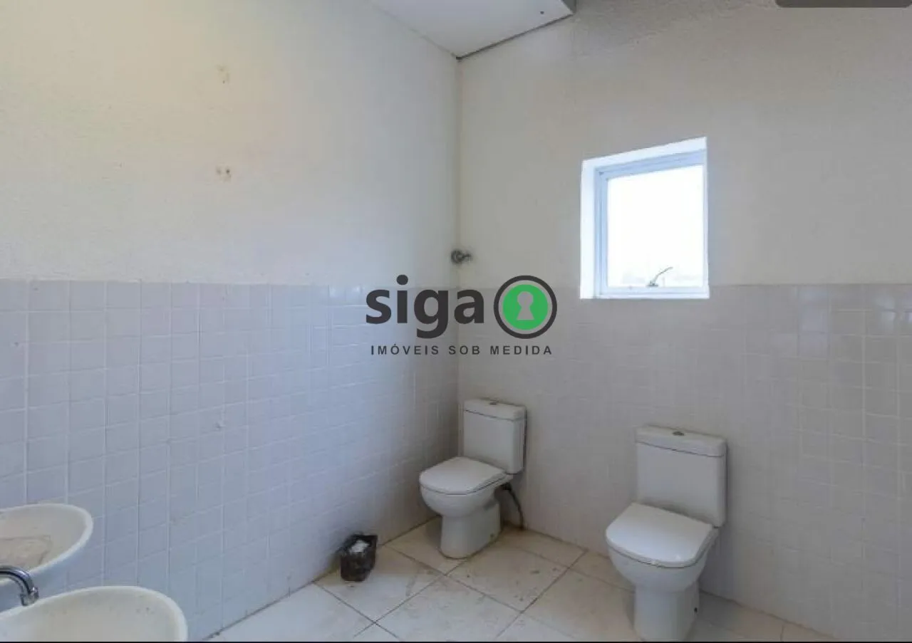 Imagem Sala/Salão Comercial no Piso Superior Área total: 724,32 m²