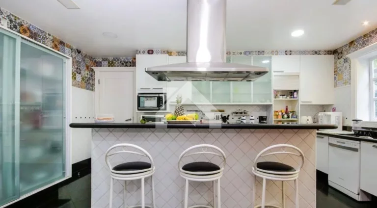 Imagem Casa de Condomínio em Alphaville Residencial Plus - Barueri