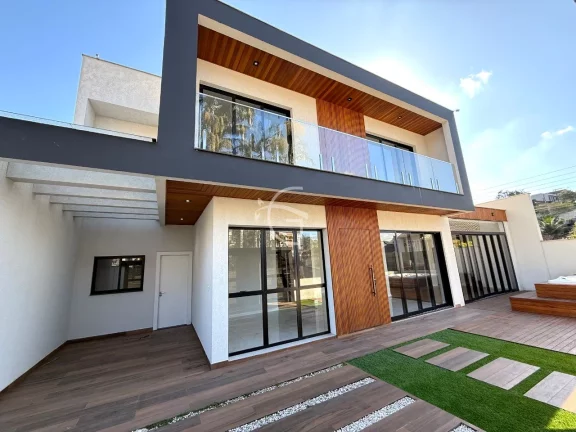 Imagem Casa à venda no Bairro Floresta em Joinville, por 980 mil