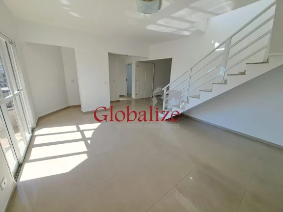Imagem Cobertura à venda com 422m², 3 suítes, dependência, 3 vagas por R$1.200.000,00 na Ponta da Praia em Santos