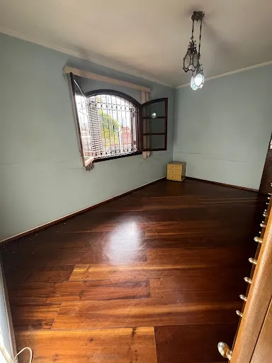 Imagem Sobrado Versátil no Centro de Guarulhos | Conforto para Família e Potencial Comercial para alugar