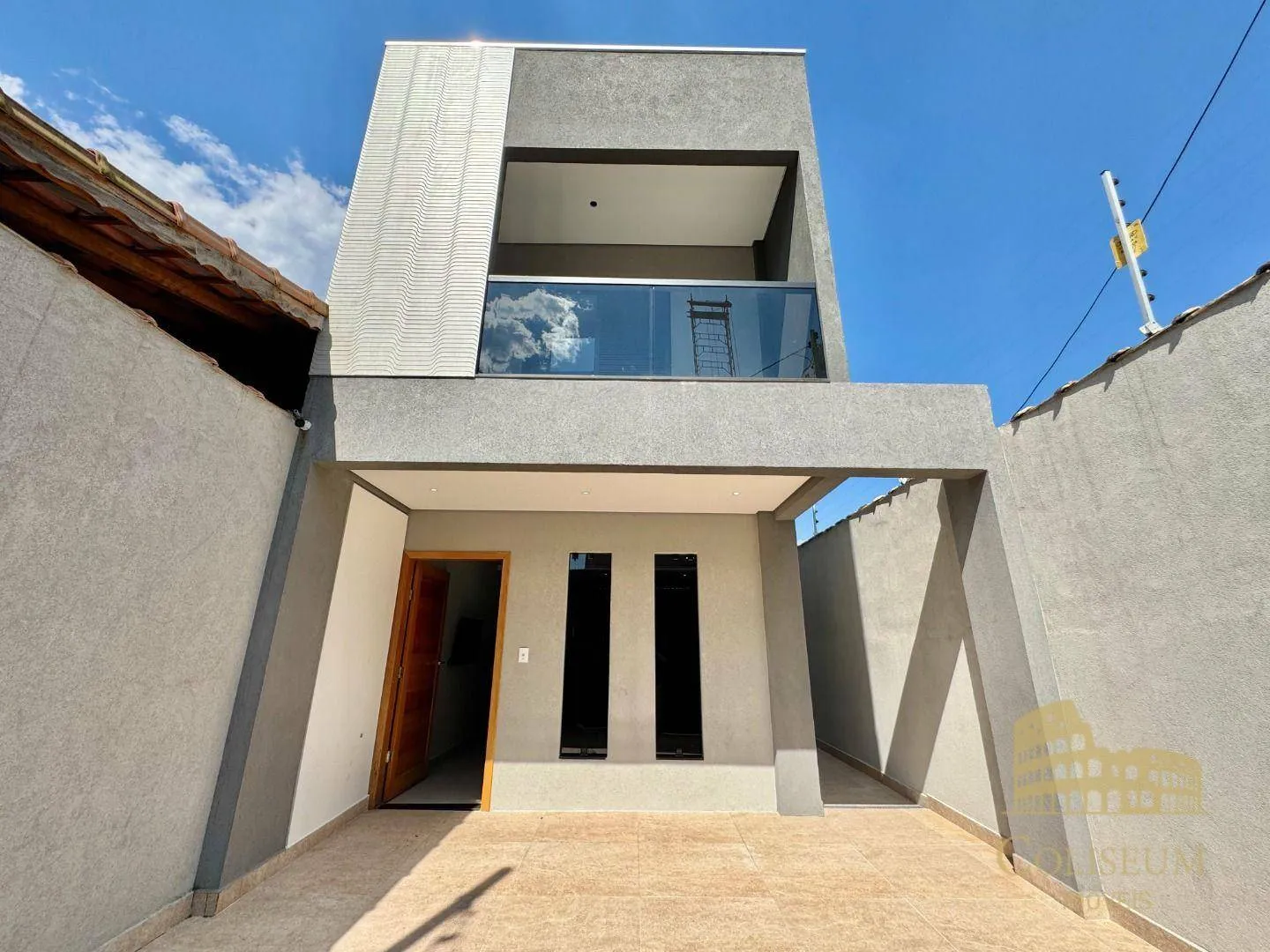 Imagem Casa com 3 dormitórios à venda por R$ 935.000,00 - Aviação - Praia Grande/SP