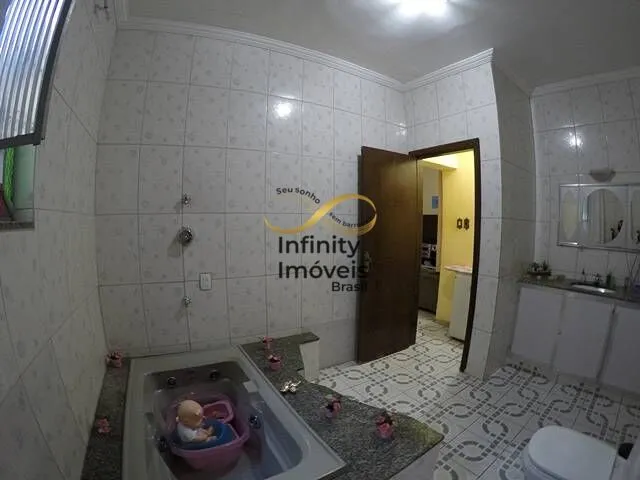 Imagem Casa à venda no bairro Santa Terezinha - Belo Horizonte/MG