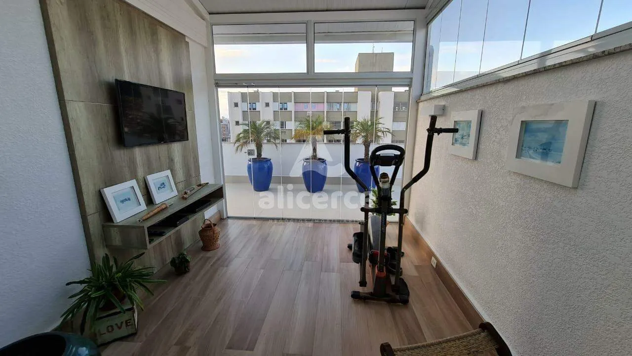 Imagem Cobertura à venda com 3 quartos 1 suíte, 173m² em Centro Florianópolis