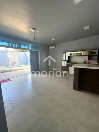 Imagem Sobrado com 3 quartos, Centro - Penha